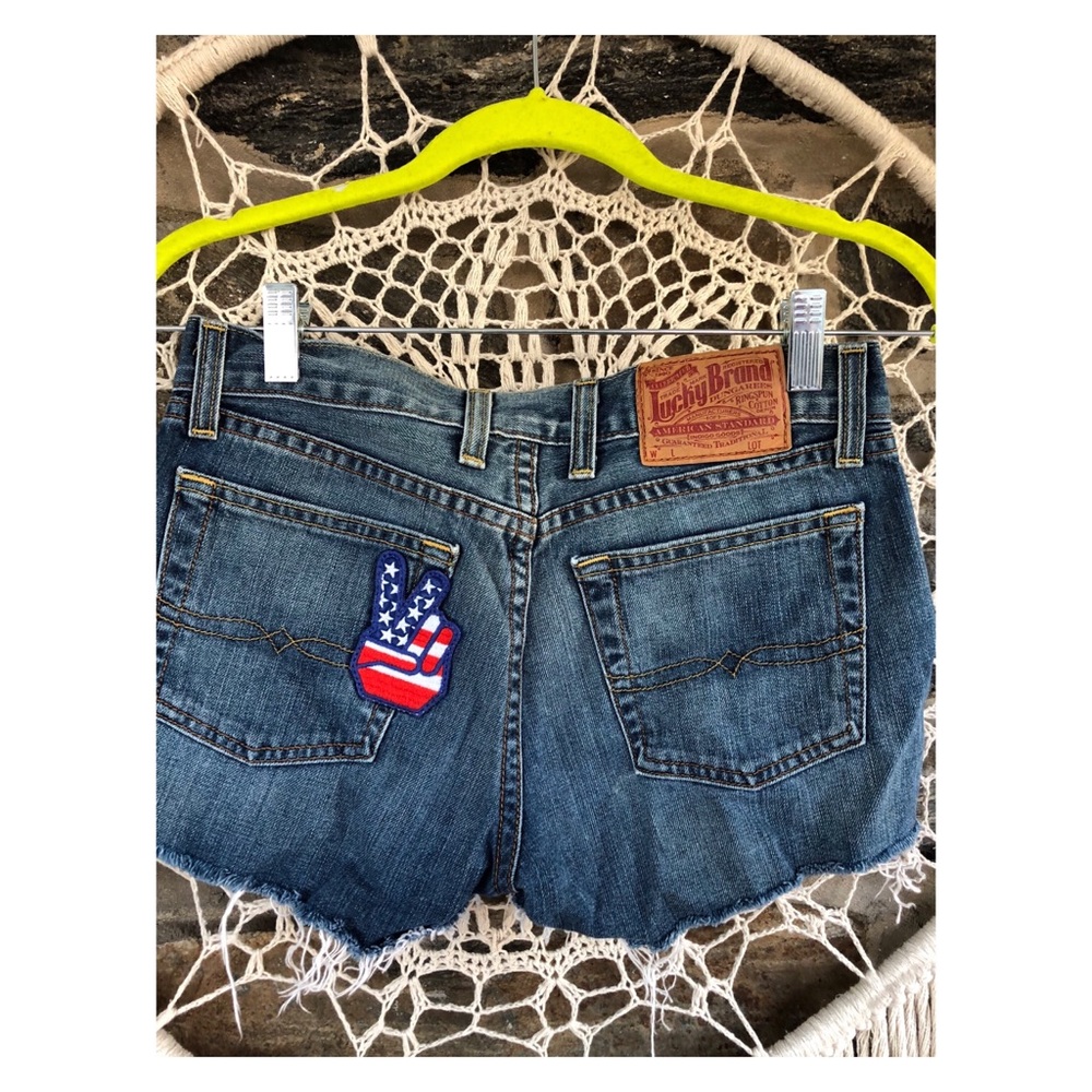 Lucky Brand classic wash denim shorts